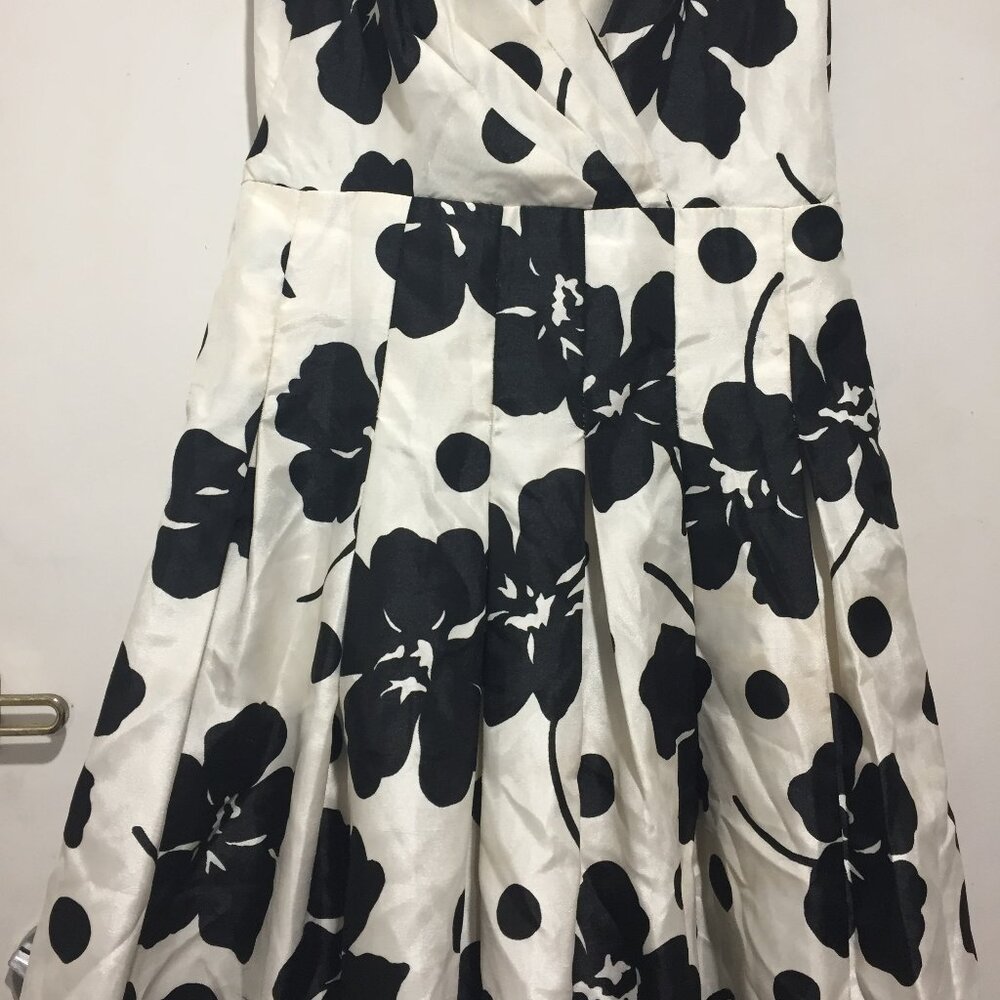 DRESSBARN SLEEVELESS FLORAL PRINT DRESSES SIZE 10 - Picture 11 of 12